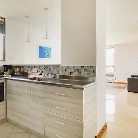 Apartamento Alcazar De Oviedo By Host Medellin Sas Habitación foto