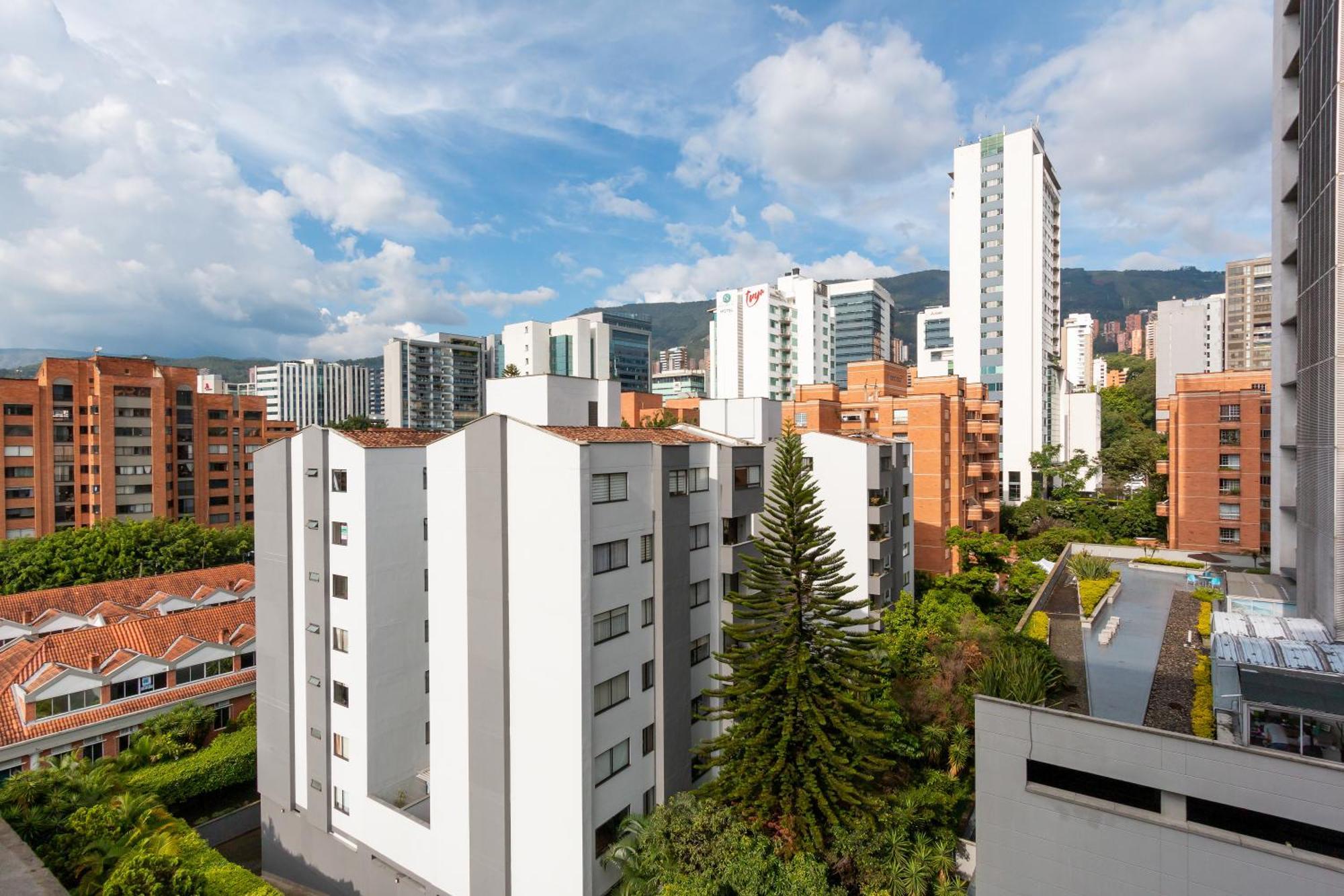 Apartment Alcazar De Oviedo By Host Sas Medellin